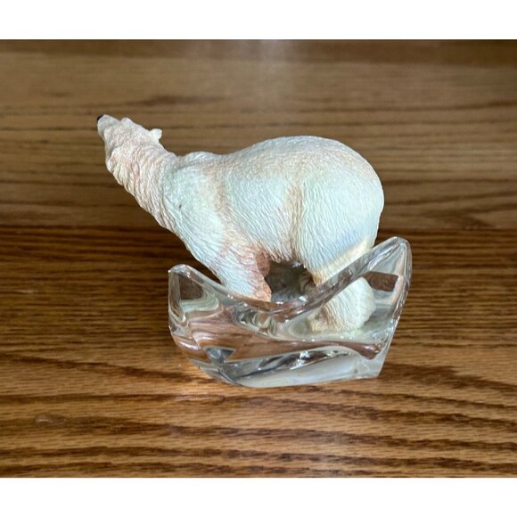 HTF Franklin Mint Resin Polar Bear on Crystal Ice Glass Base Sculpture Animal - Picture 2 of 11